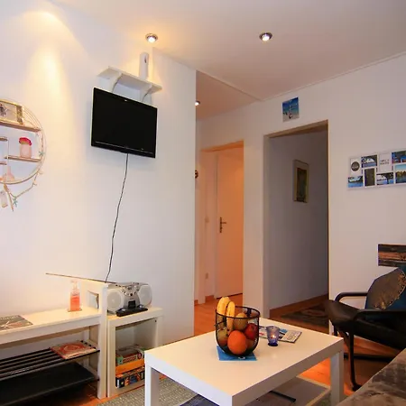 Am Pruesssee In Guester, Cleaning Included Appartamento