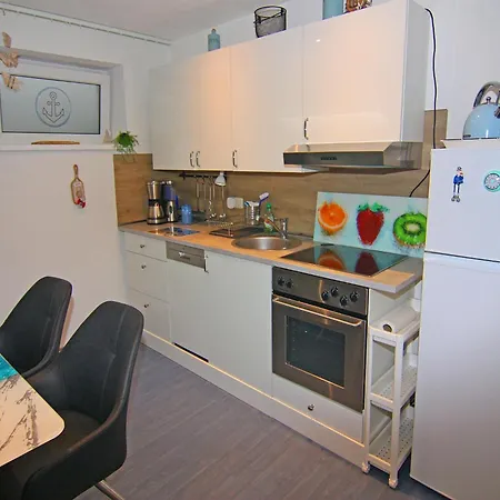 Am Pruesssee In Guester, Cleaning Included Apartman